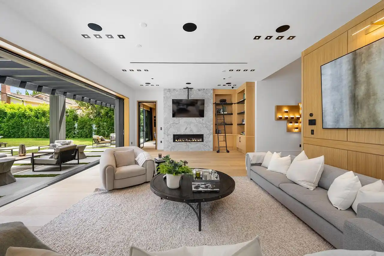 Home Window Repair: Expert Tips & Safe Solutions